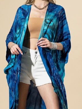 Blue Tie-Dye Lightweight Kimono by Macchia di Ruggine